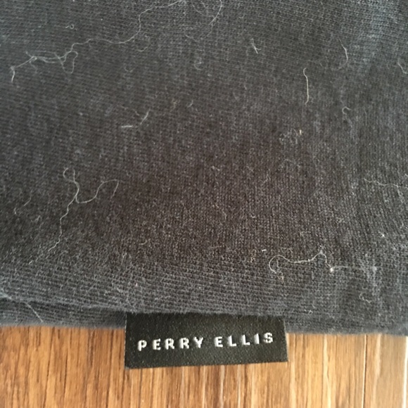 Perry Ellis Polo never been worn - Picture 2 of 3